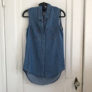 🌟VELVET HEART Sleeveless Chambray Button Down